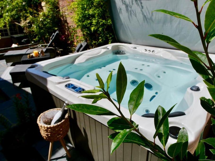 Huge Luxury 8 Bed Manor House Hot Tub Pool Table Villa Saffron Walden Eksteriør billede